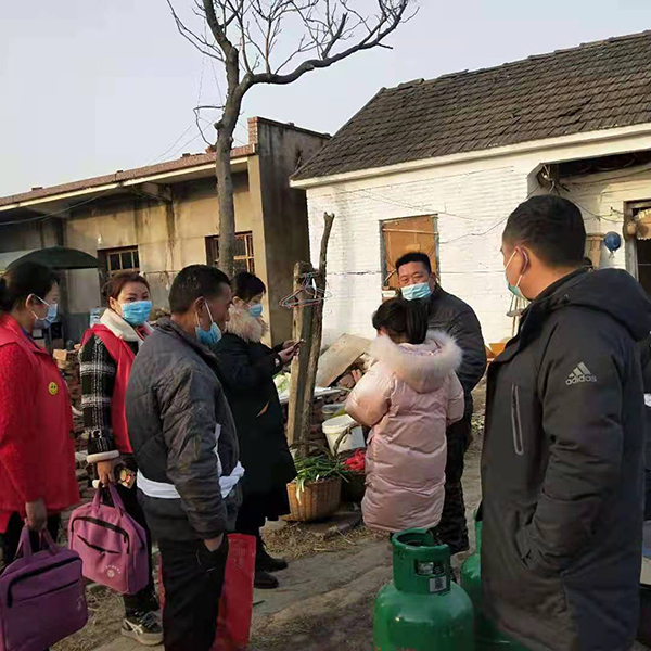 慎城鎮(zhèn)村嫂李成俊，周靜制止紅白事大操大辦.jpg